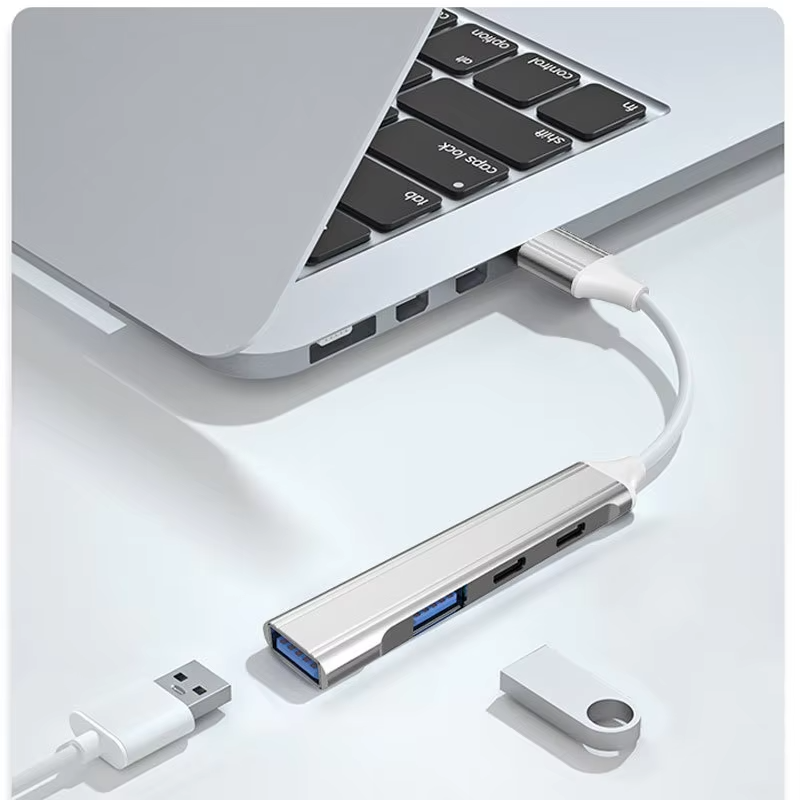 Laptop Accessories Hub - 4'ü 1 arada Alüminyum Çoklu Splitter